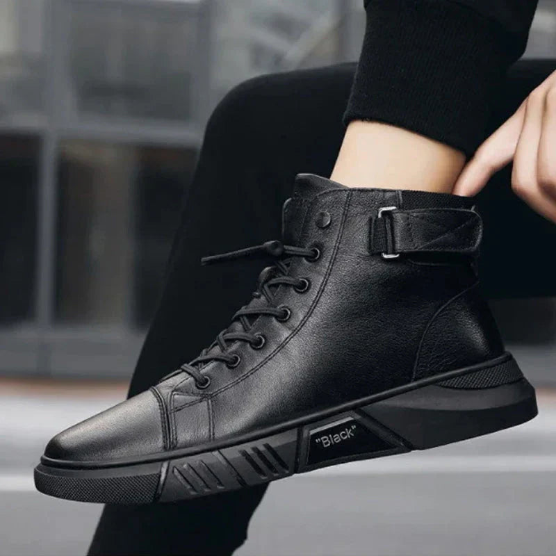 LEON | BLACK LEATHER SNEAKERS